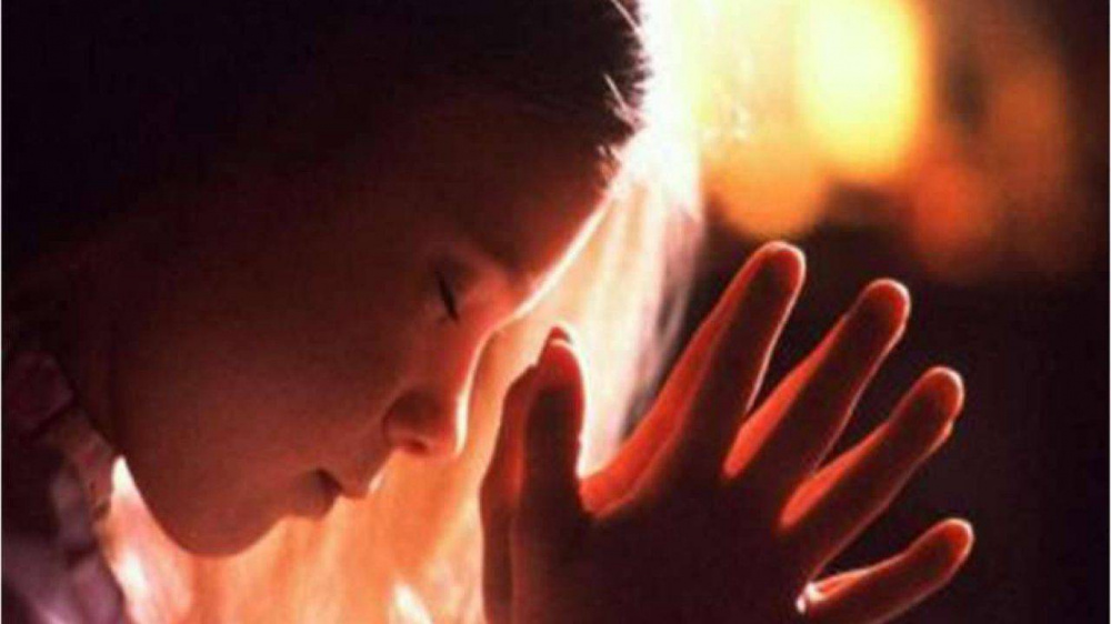 Confessione dei peccati di una bambina